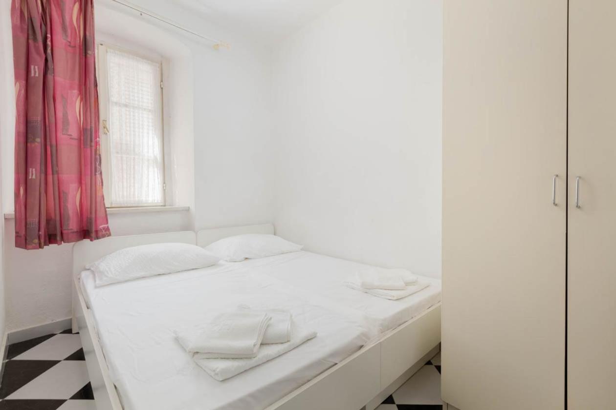 Apartmani Marija Podgora Ngoại thất bức ảnh