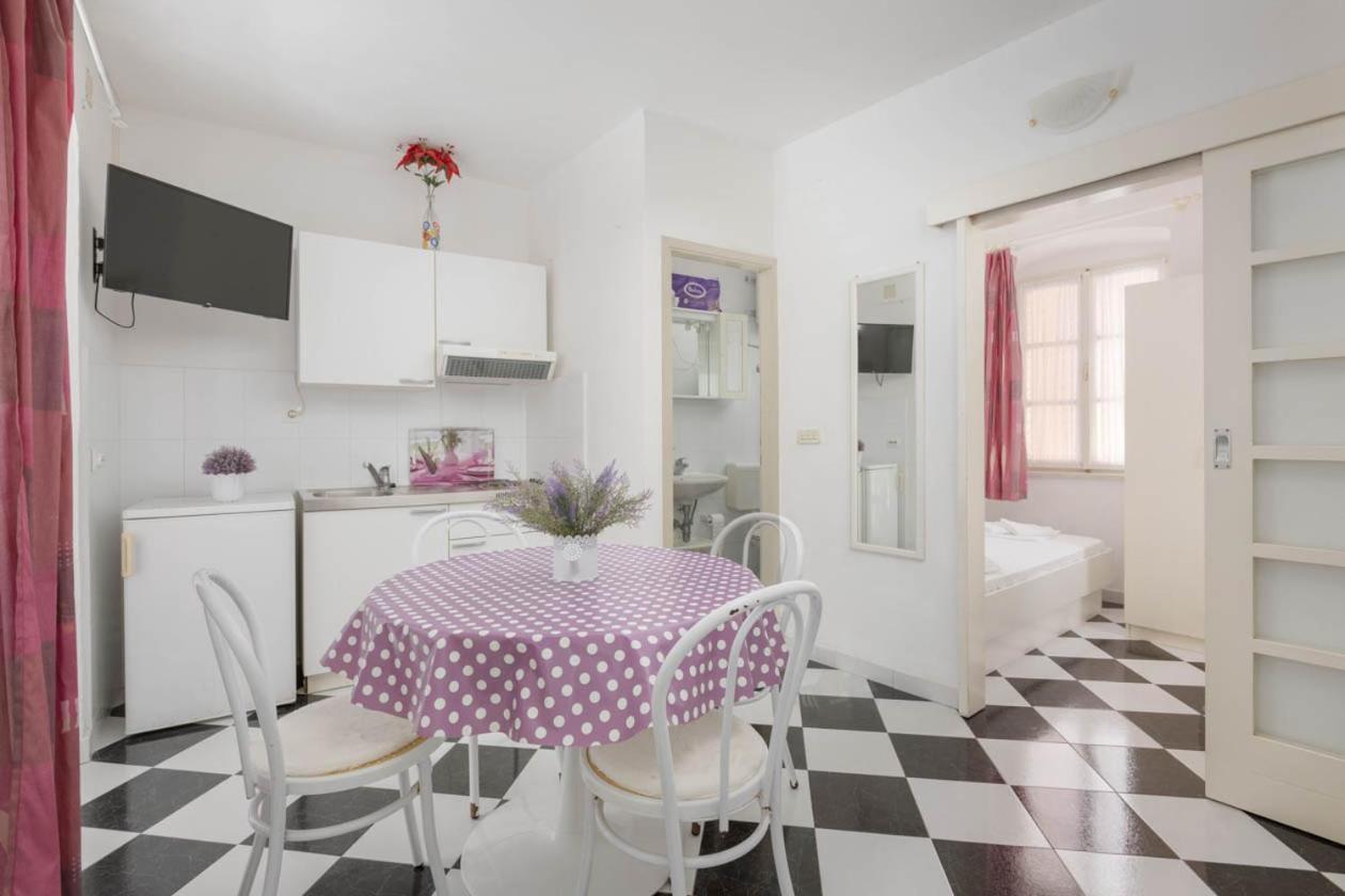 Apartmani Marija Podgora Ngoại thất bức ảnh